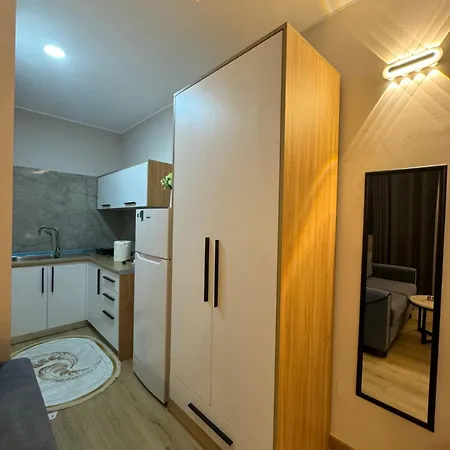 Gjon Urban 1 *